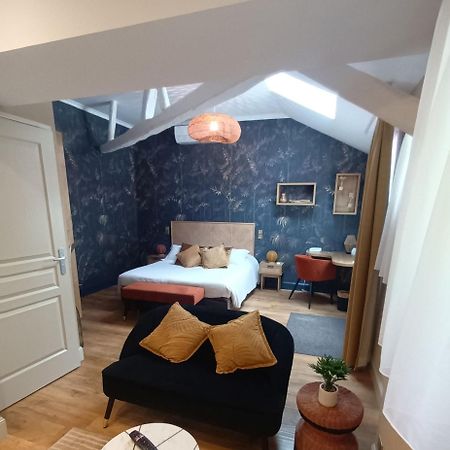 Logis Hotel La Breche - Restaurant Berthelot Αμπουάζ Εξωτερικό φωτογραφία