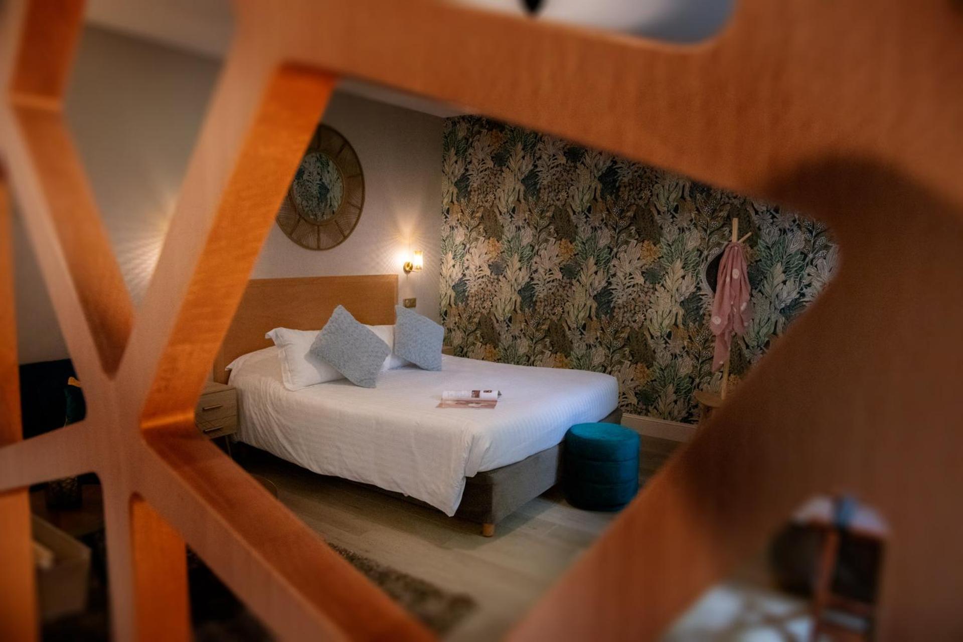 Logis Hotel La Breche - Restaurant Berthelot Αμπουάζ Εξωτερικό φωτογραφία