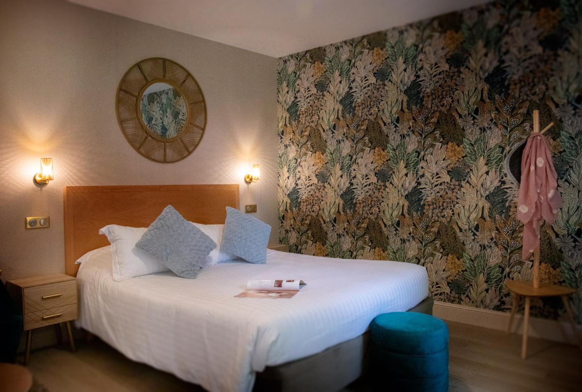Logis Hotel La Breche - Restaurant Berthelot Αμπουάζ Εξωτερικό φωτογραφία