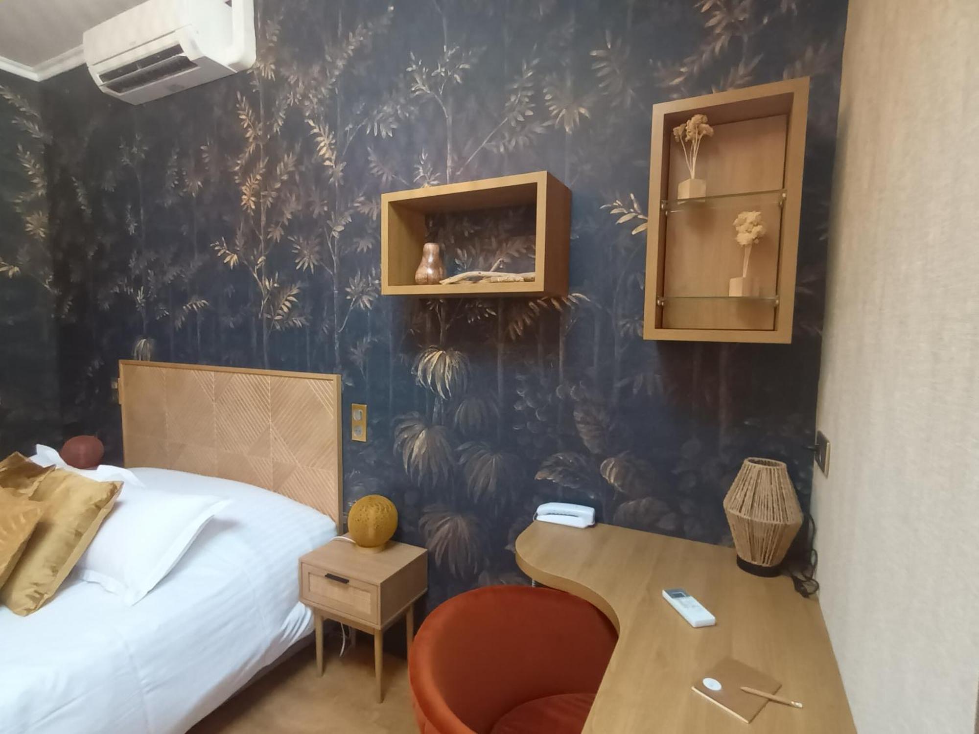 Logis Hotel La Breche - Restaurant Berthelot Αμπουάζ Εξωτερικό φωτογραφία