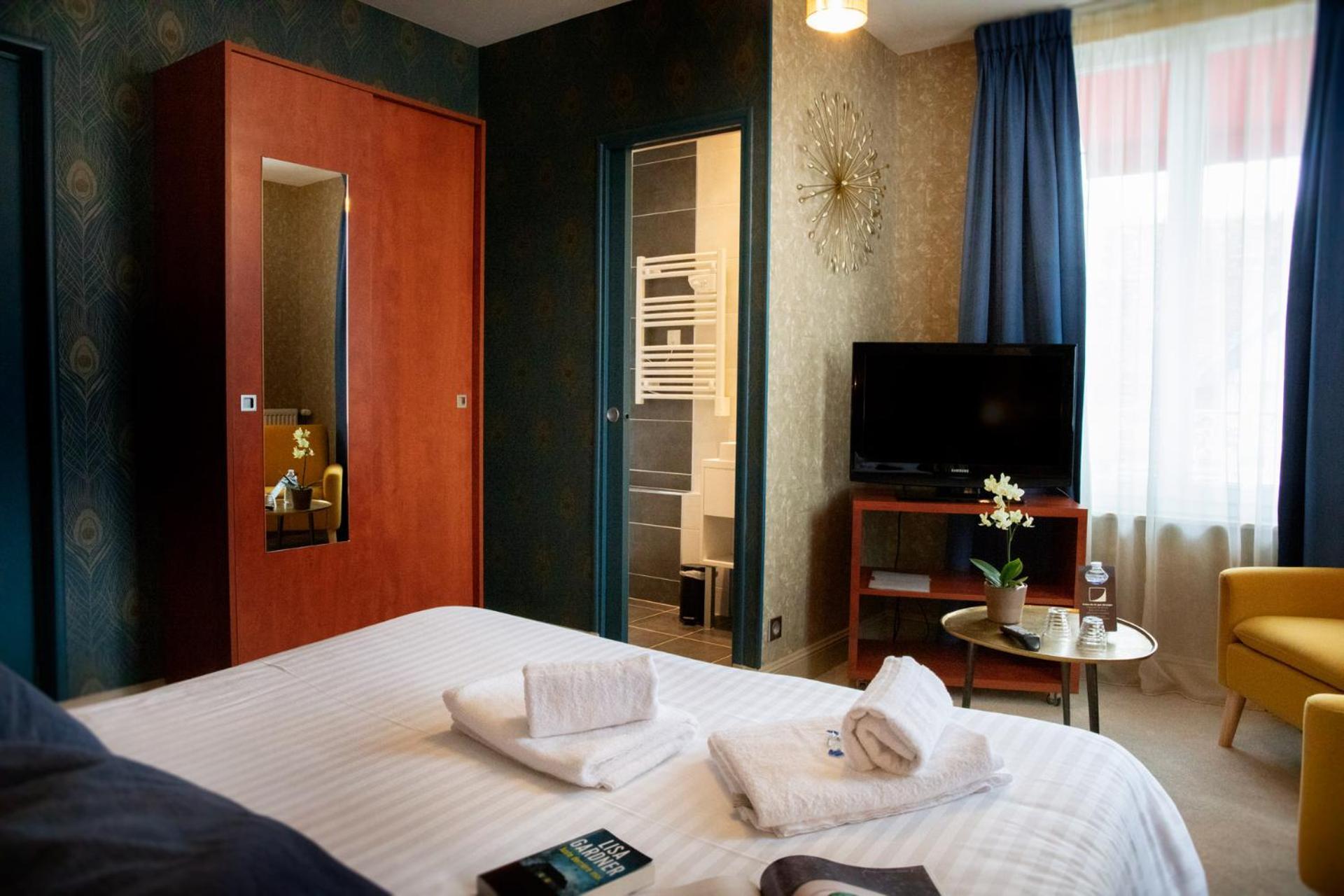 Logis Hotel La Breche - Restaurant Berthelot Αμπουάζ Εξωτερικό φωτογραφία
