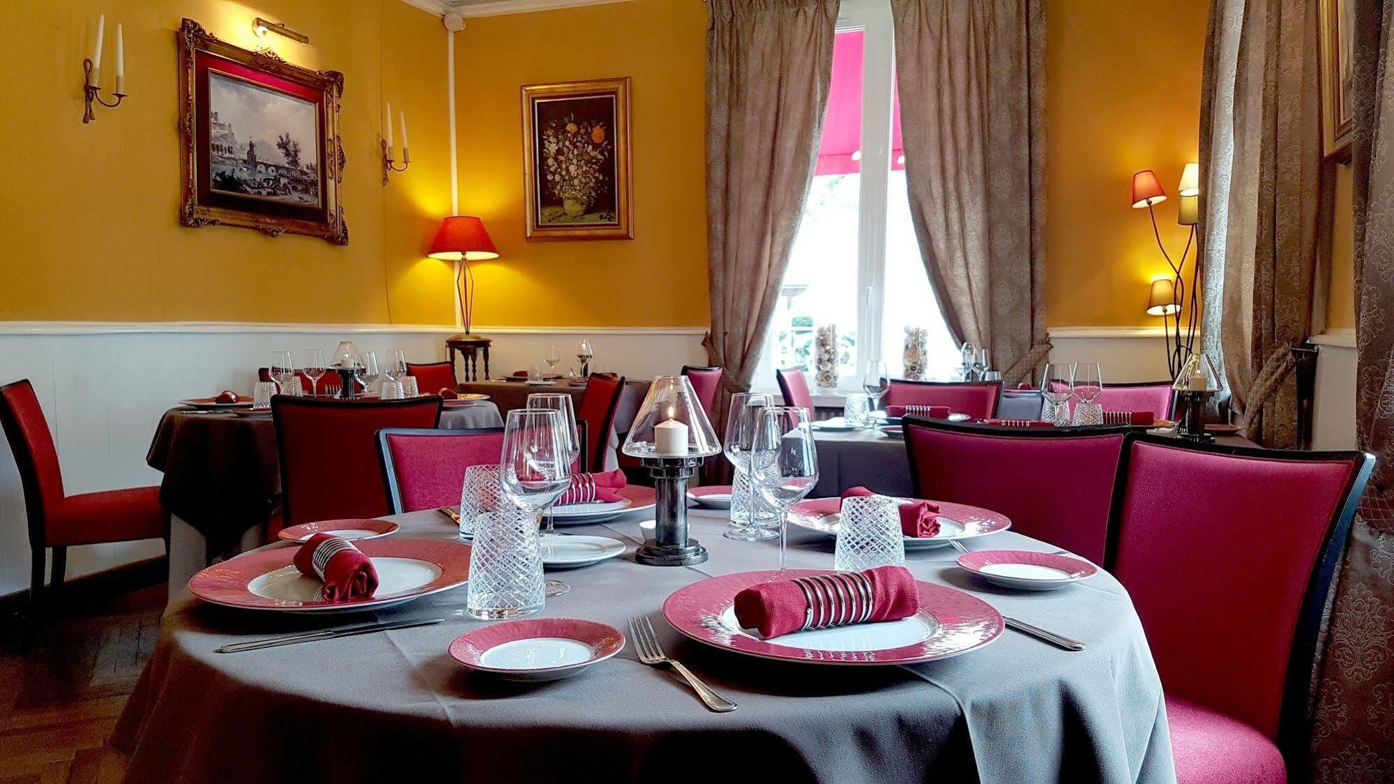 Logis Hotel La Breche - Restaurant Berthelot Αμπουάζ Εξωτερικό φωτογραφία