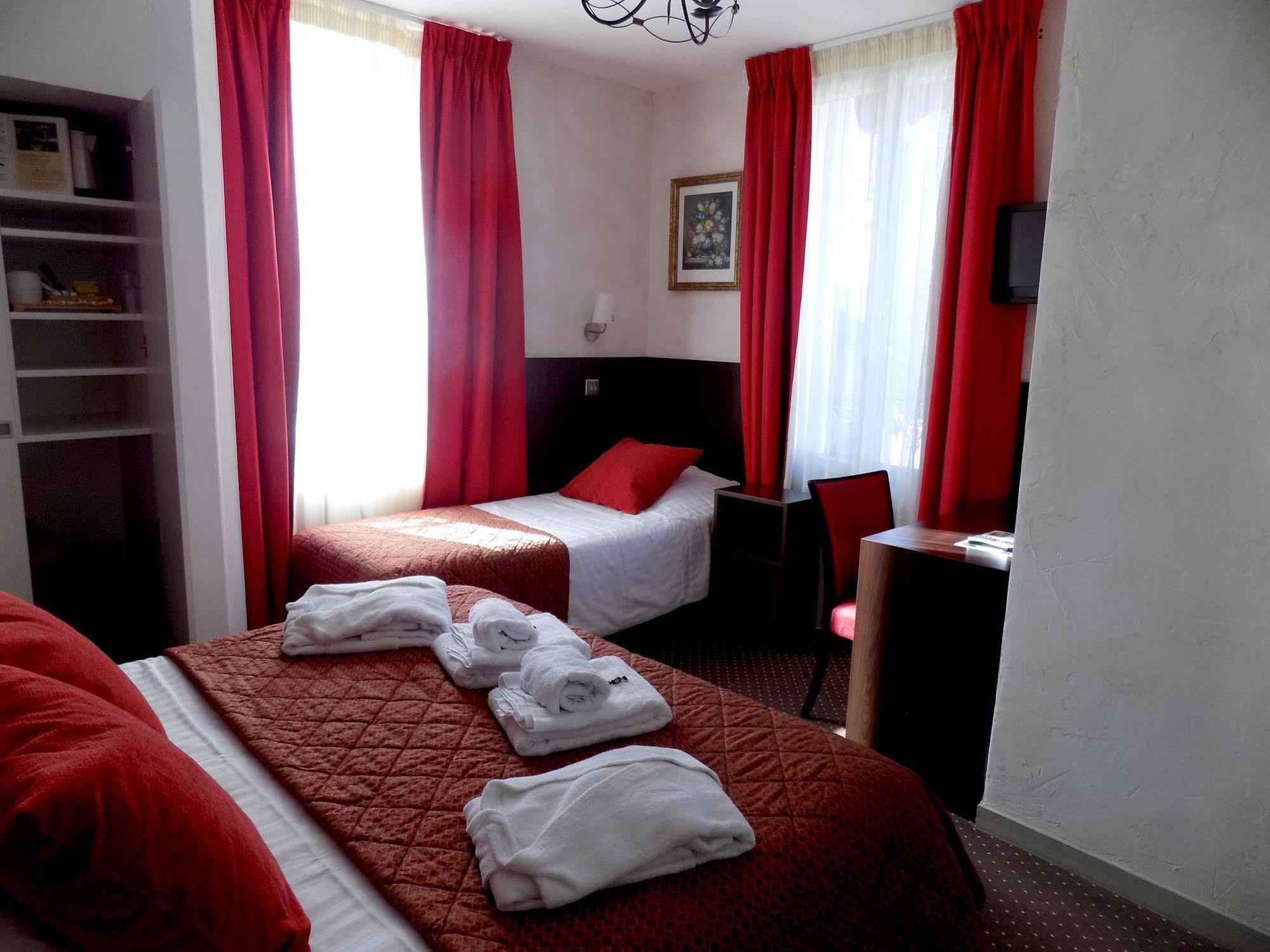 Logis Hotel La Breche - Restaurant Berthelot Αμπουάζ Εξωτερικό φωτογραφία